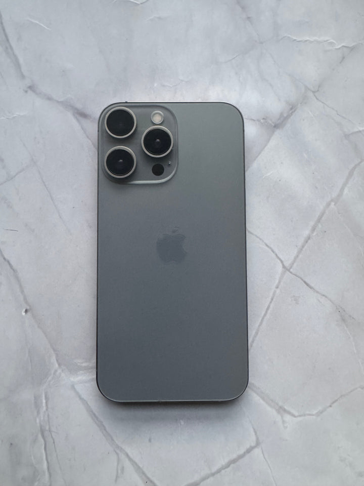 iPhone XR 256 GB (15 Pro Housing)