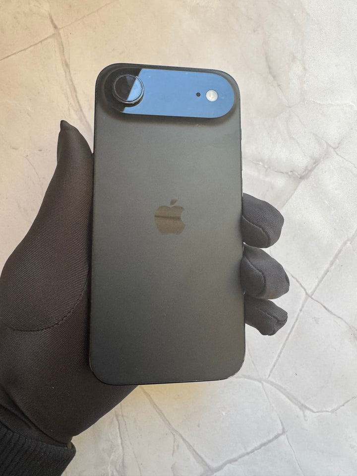 iPhone 17 Air 128GB 92% Battery Health Black