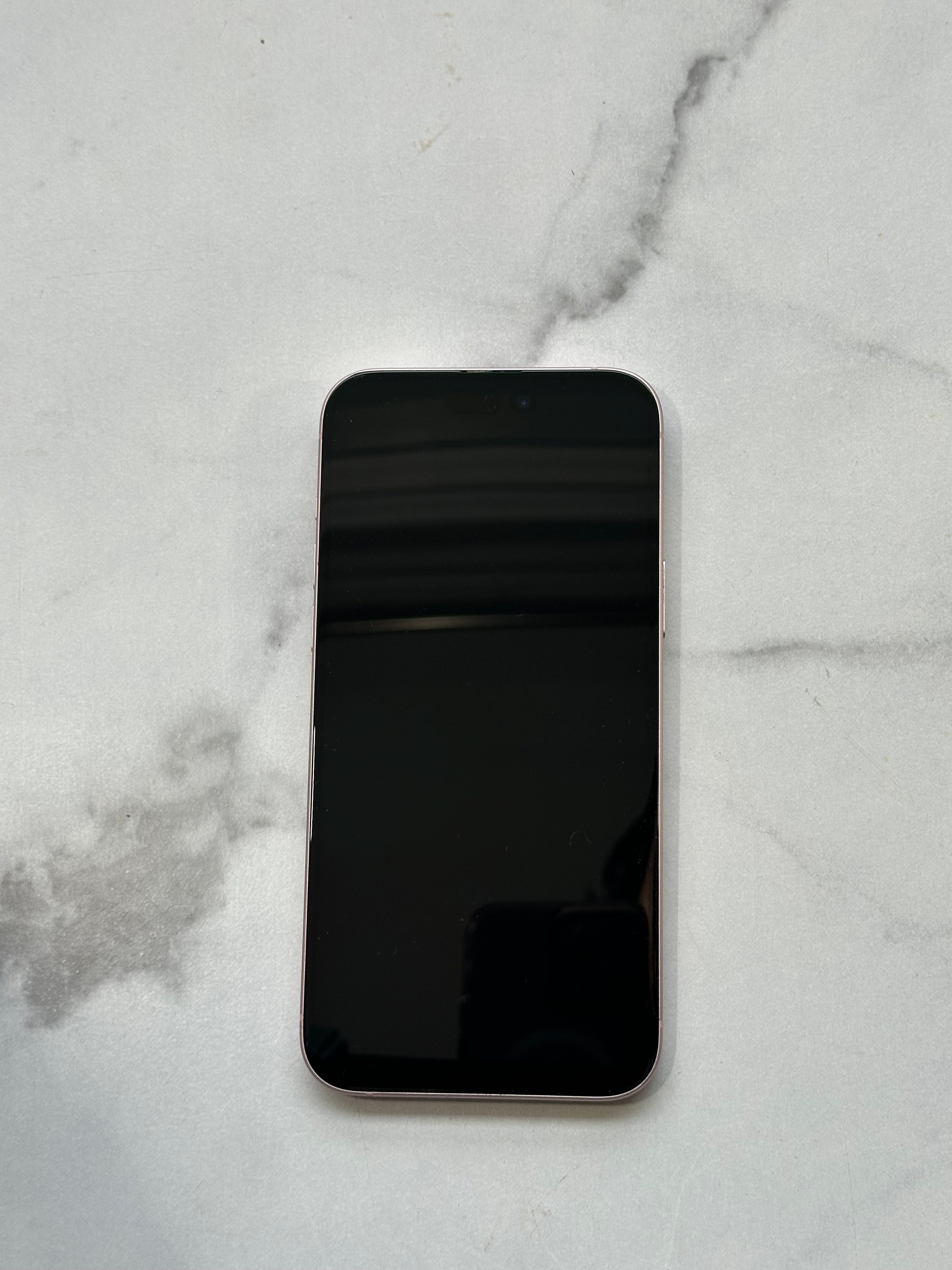 Pink iPhone 15 Plus 128 Gb 89% Battery health