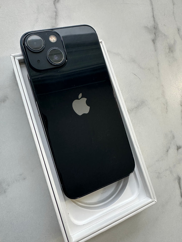 Black iPhone 13 128 Gb