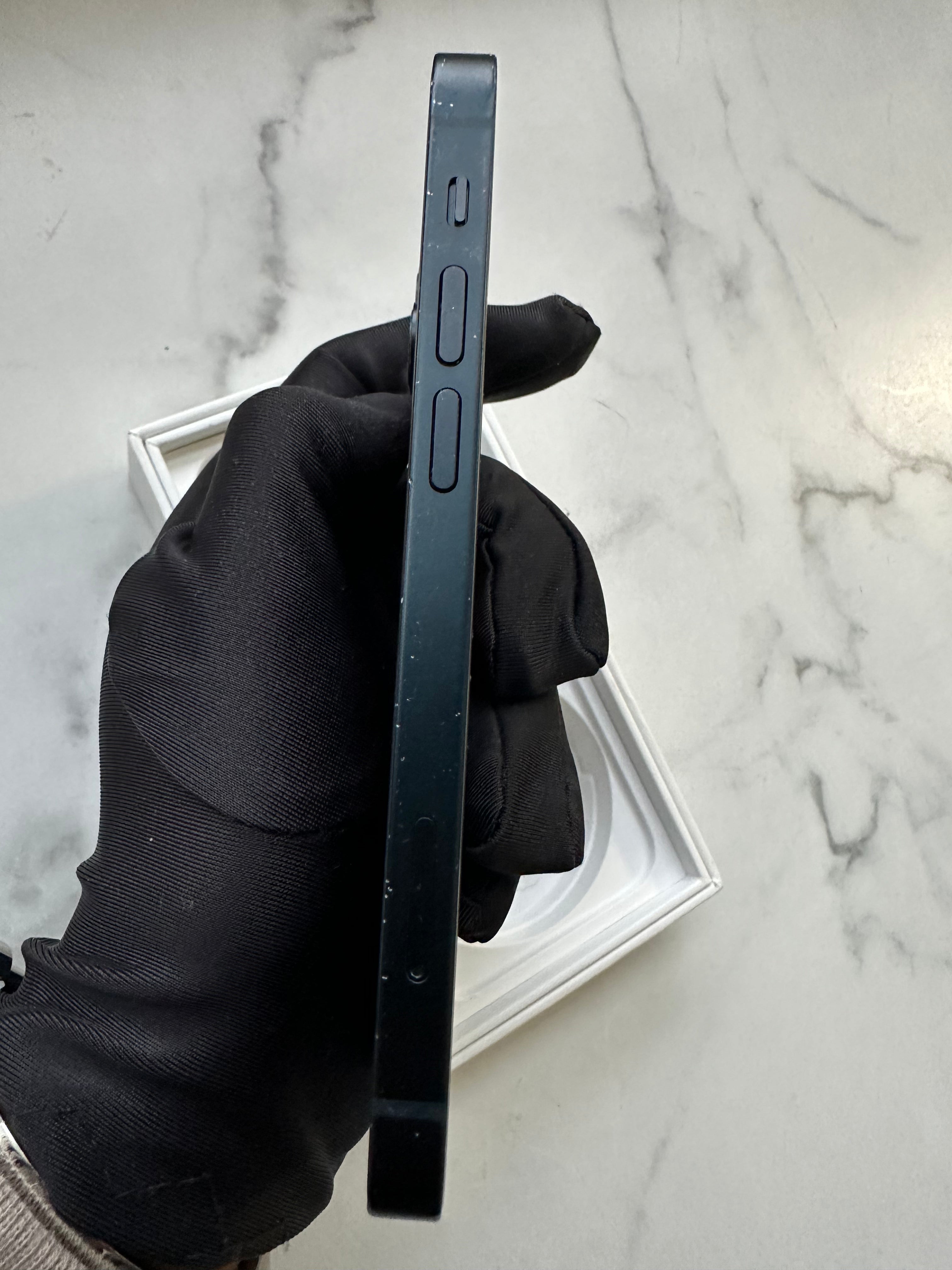 Black iPhone 13 128 Gb