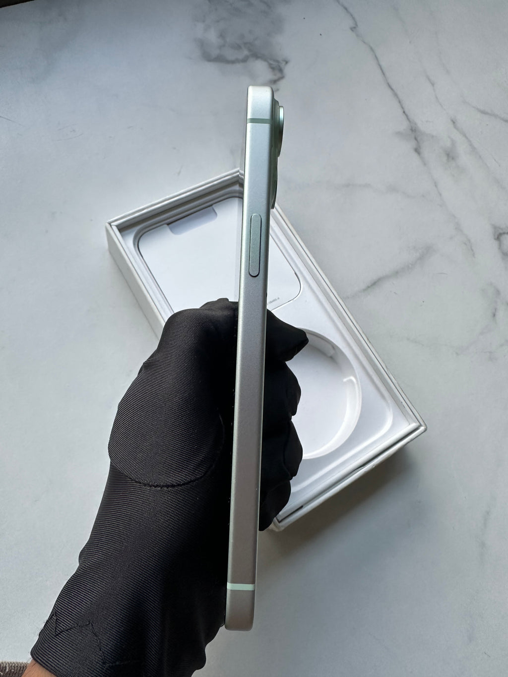 Green iPhone 15 Plus 128 Gb 97% battery health