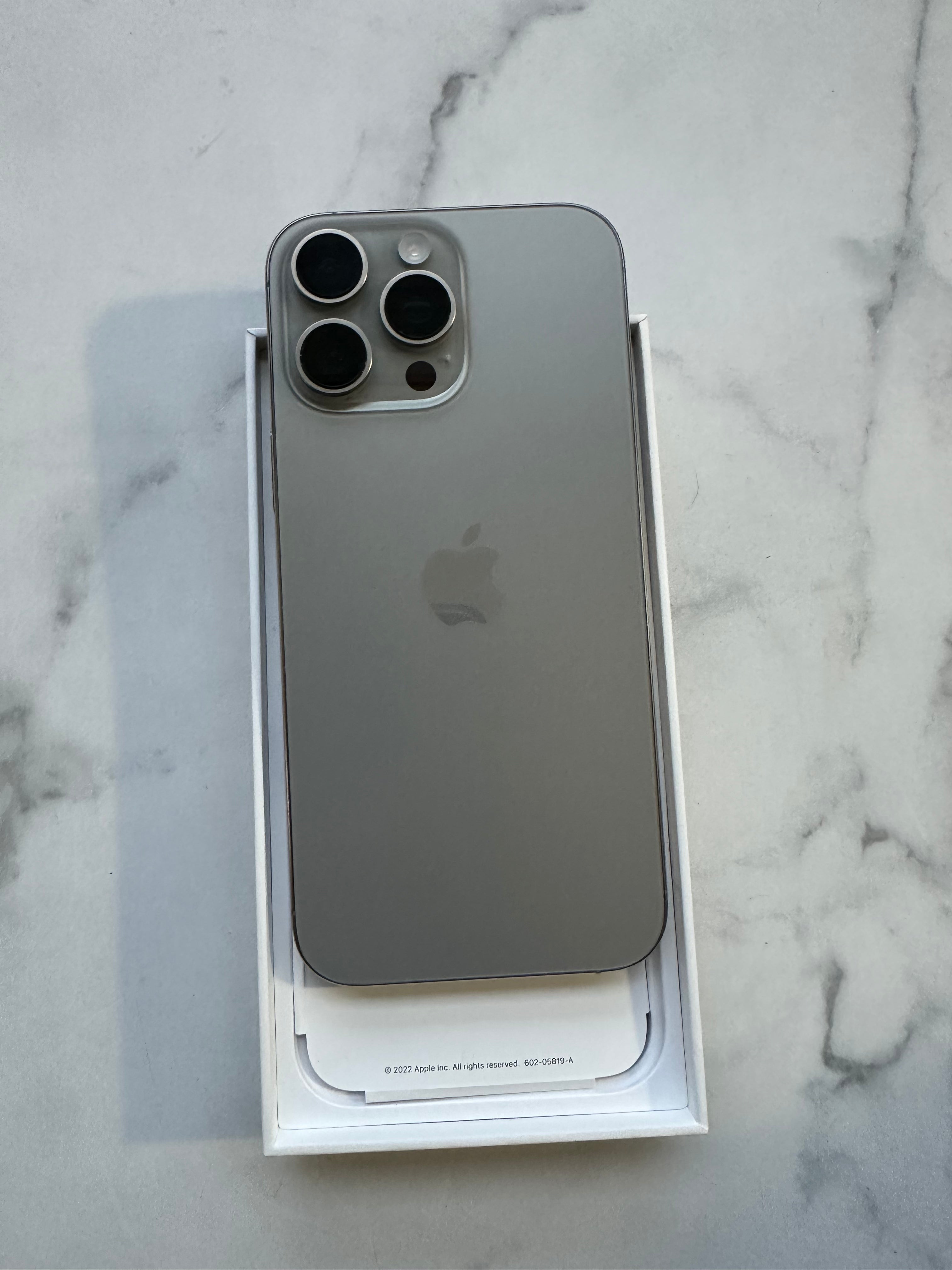 Natural Titanium iPhone 16 Pro Max 256 Gb 94% Battery Health