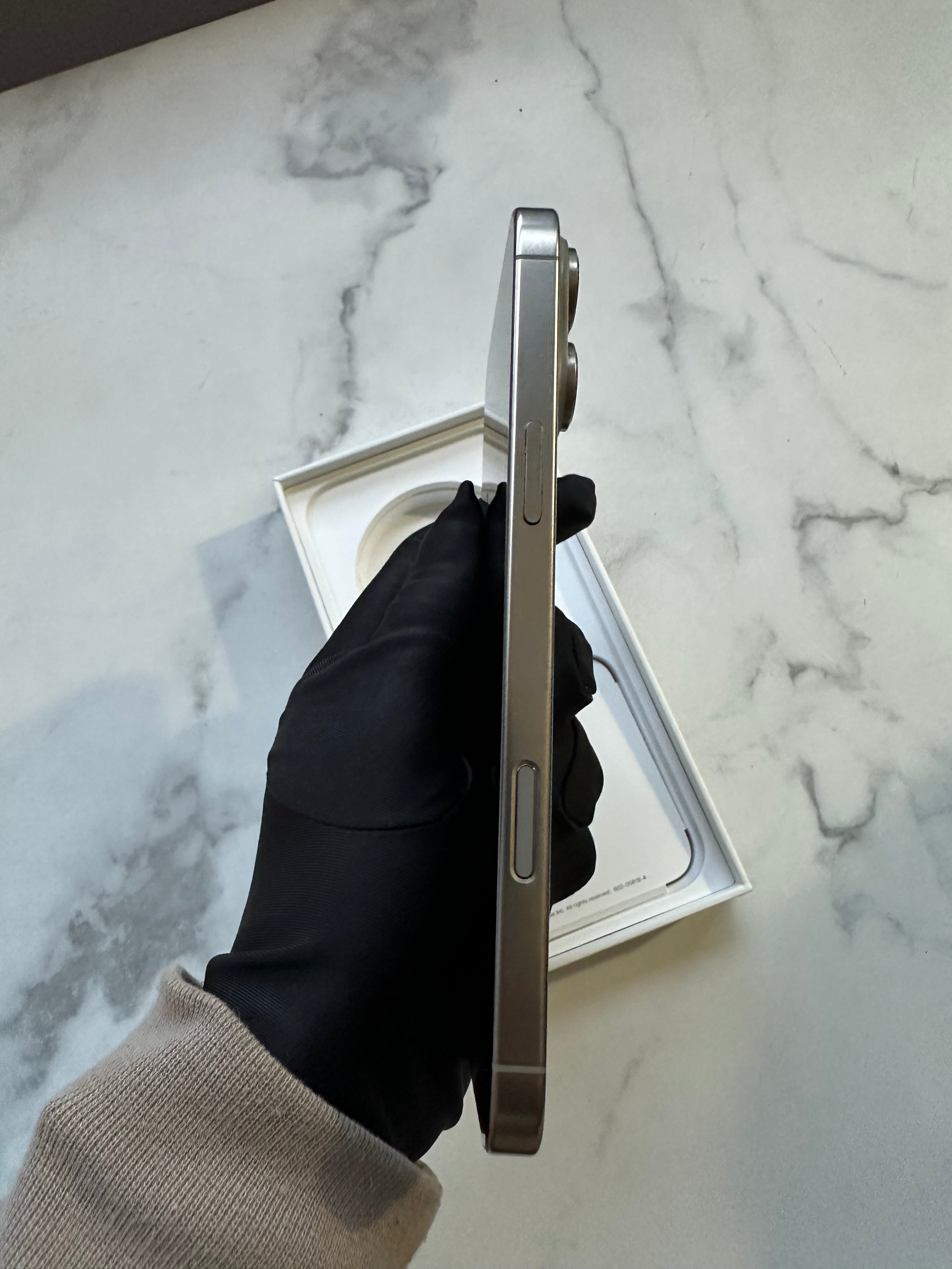 Natural Titanium iPhone 16 Pro Max 256 Gb 94% Battery Health