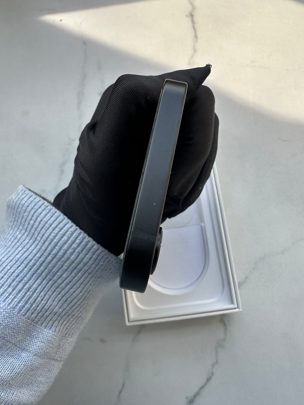 iPhone 16e 128GB 100% battery Health