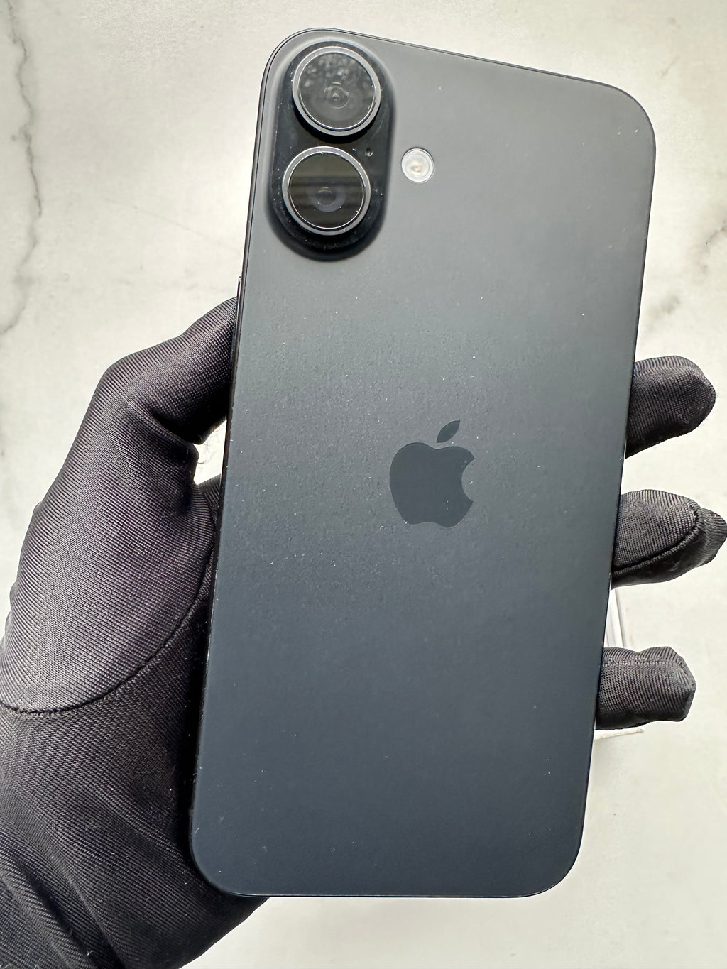 iPhone 16 Plus 128gb 100% battery health