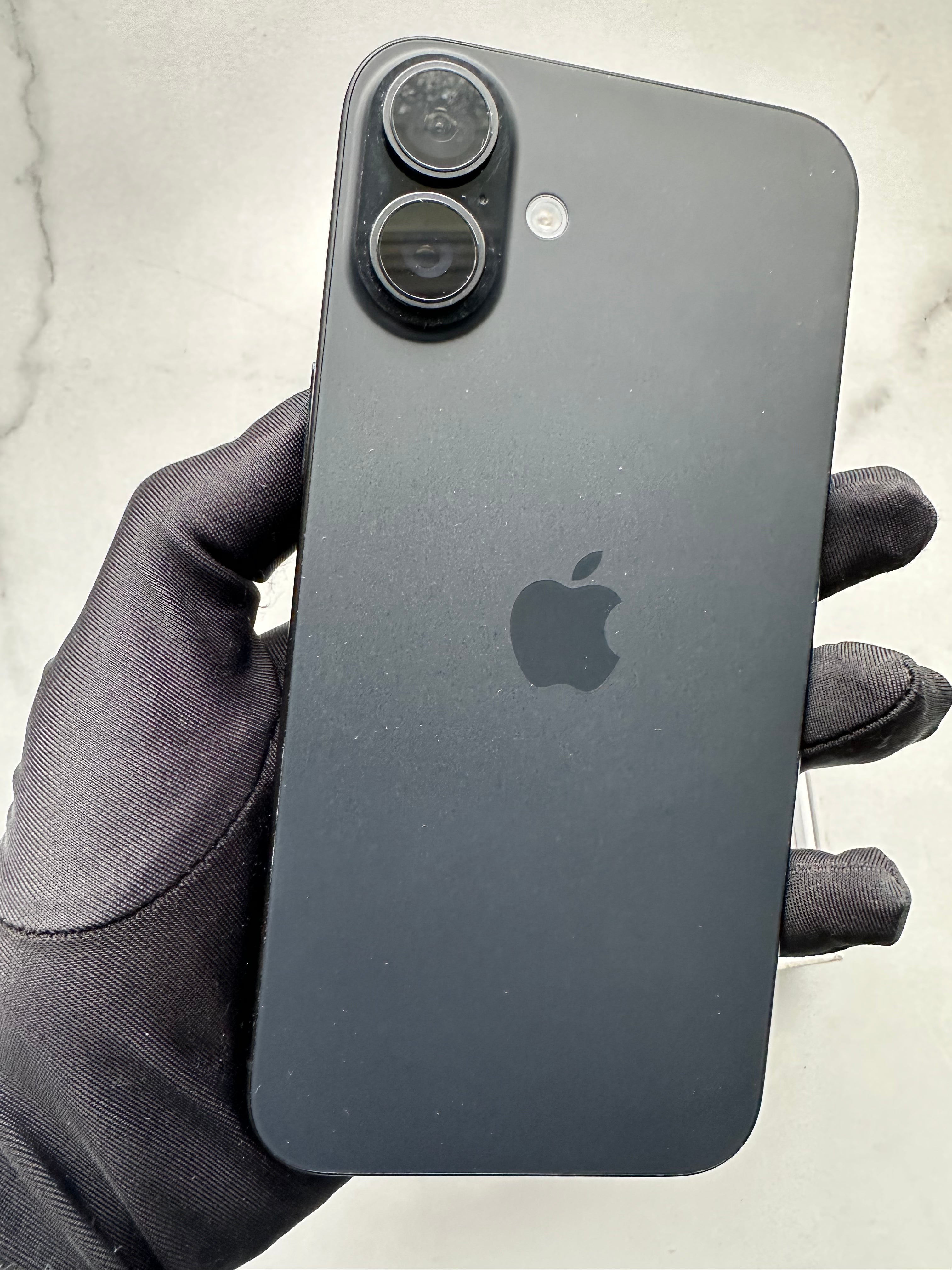 iPhone 16 Plus 128gb 100% battery health