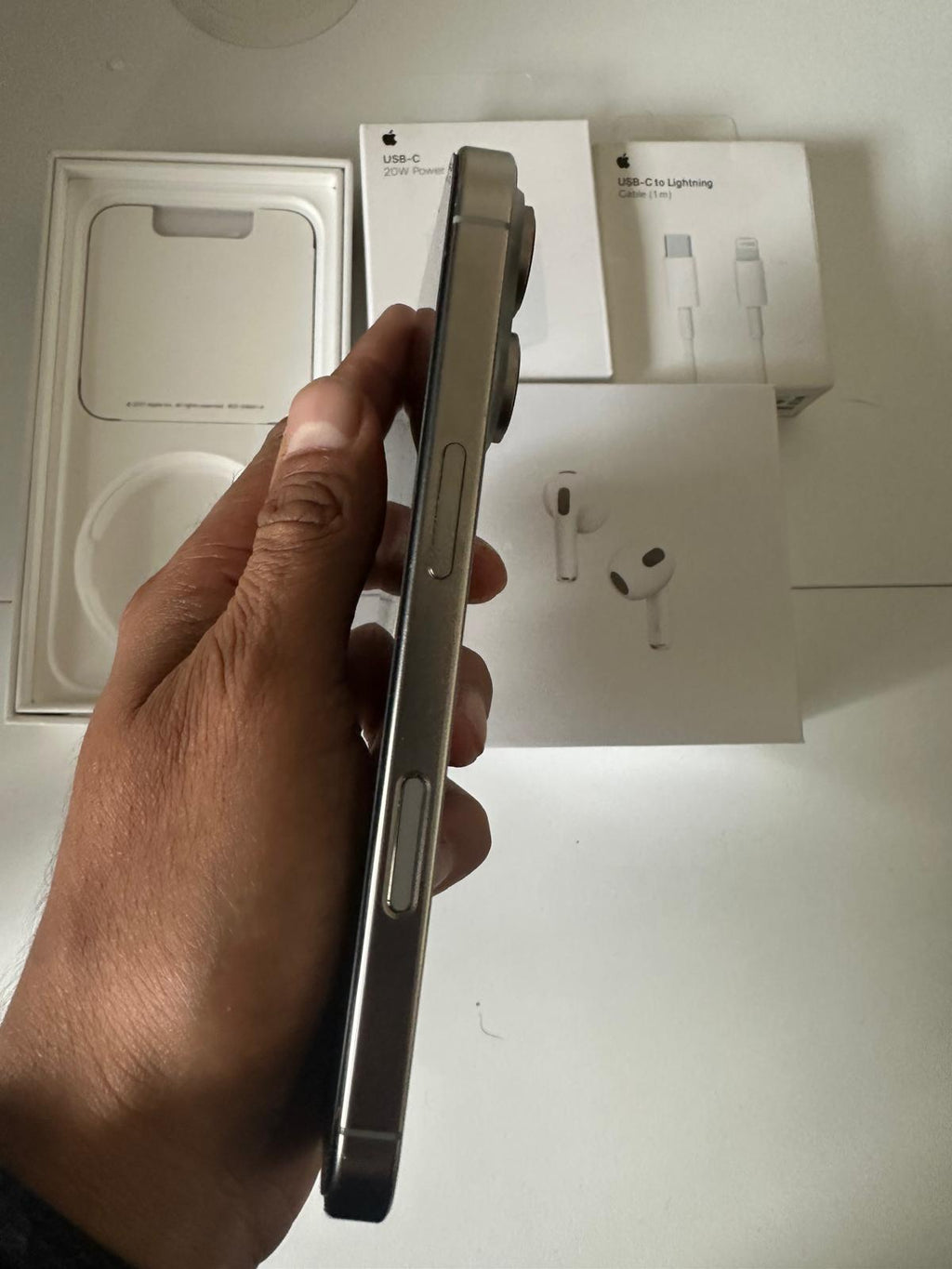 iPhone 16 Pro 128 Gb Natural Titanium